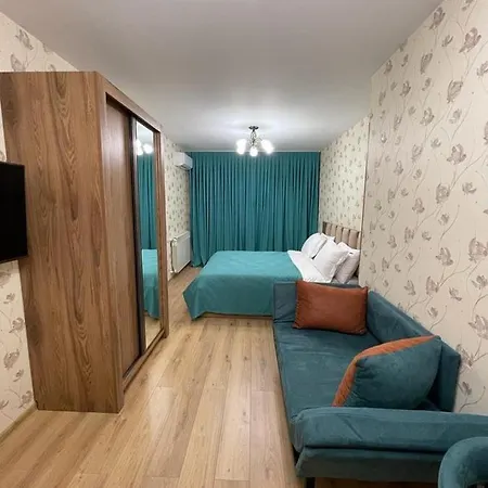 Central Park Apartments In Тбилиси Экстерьер фото