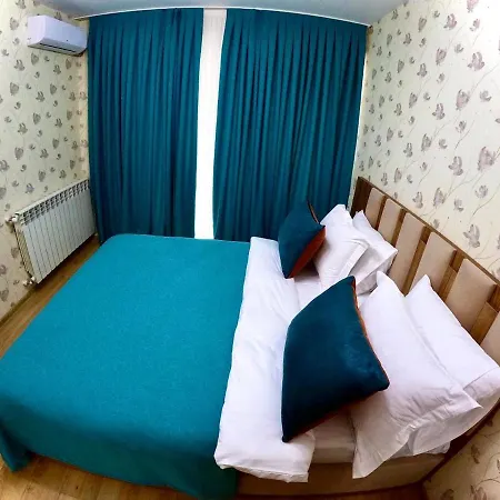 Central Park Apartments In Тбилиси Экстерьер фото