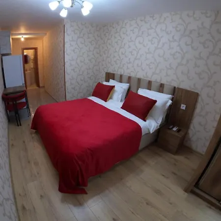 Central Park Apartments In Тбилиси Экстерьер фото