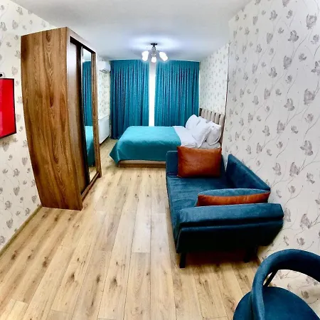 Central Park Apartments In Тбилиси Экстерьер фото